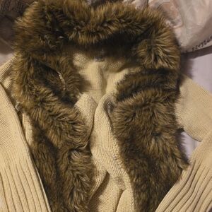 VENUS Cream Knit with Faux Fur Trim
